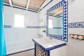 Ambiance Ibiza au bord de la mer – Casa Morrás 46 - Image 3