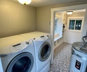 Urban Farmhouse; Remodeled, Fenced, Pet Friendly - Image 2