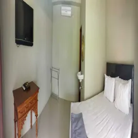 Adine Guest House - Image 5
