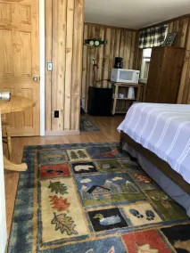 Studio cabin on private lake, pet friendly - Image 5
