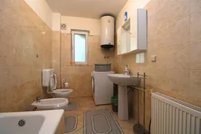 Apartamento vacacional con aire acondicionado - Image 3