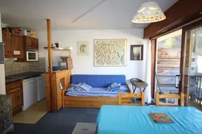 10m from ski slopes, 6th floor, view ski slopes, balcony, tv, ski locker, 35m², Auris en Oisans - Image 2