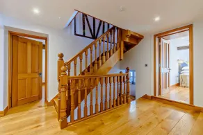 8 bedroom luxury holiday home in the Cotswolds with a hot tub - Stonewell Farmhouse - Image 3