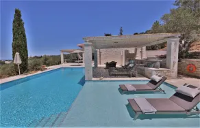 Villa Kali Zoi, pure luxury for 4 people - Image 4
