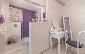 Casa vacanze a Klesari, piscina privata, giardino, parco giochi, ideale per famiglie - Image 3