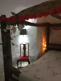 Basement Bridal Suite - Image 3