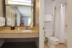 Relax and Unwind! Pet-Friendly Property, Onsite Pool, Free Parking - Image 5