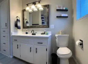 HUGE, PRIVATE, 3 BEDROOM 1 BATH NEAR PLU and JBLM - Image 4