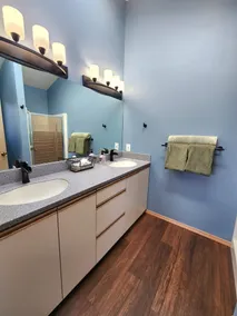 Sunrise Chalet at Wapato Point, Sleeps 12, Half Block to Sandy Beach Waterfront - Image 3