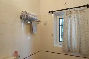 Happy Homestay 3BR - safe VIP zone, centrally located - Image 2