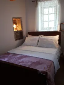 STONE HOUSE - Image 5