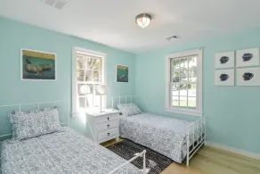 West Falmouth Cottage in the Heart of This Historic Village. - Image 4