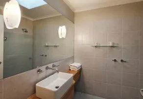 Bella Loft:  A studio apartment in the heart of Woodend - Image 2
