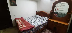 Private room with attached bathroom - Image 5