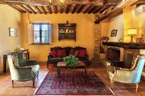 Traditional Tuscan farmhouse with 360° view near Montalcino and Siena - Image 5