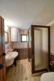 Rent-a-villa with outdoor jacuzzi, BBQ, trampoline and indoor infrared sauna - Image 4