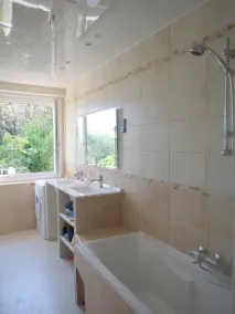 Charmerende hus i provencalsk Gard, stor have, swimmingpool, børns spil - Image 3
