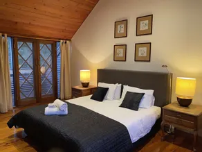 Bright Barn Retreat....Relax in style with 17 acres of stunning Alpine views - Image 5