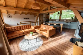 Chalet de Standing facing the mountains - Image 4