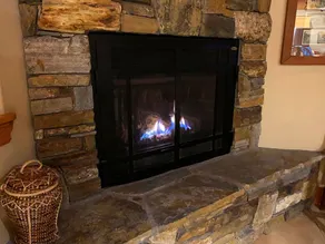 Cabane en rondins de 3 chambres à coucher nichée dans une belle prairie sur Spring Creek: appelez pour connaître les tarifs - Image 2