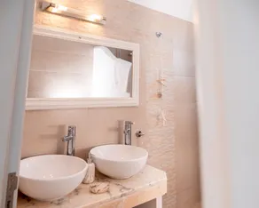 Beautiful villa near the famous village Lindos - Image 3
