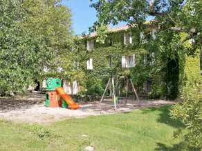 Stort gård fra det 18. århundrede på landet - Image 2