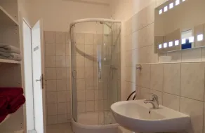 Casa de férias grande para 2 a 6 pessoas, com WiFi - Image 3