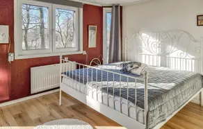 Belle maison à Yngered avec WiFi - Image 4