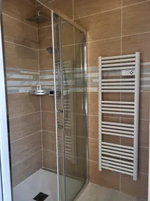 Accommodation with spa and private terrace - Image 3
