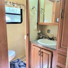 Private 2 bedroom 2 bathroom whole home dog friendly quiet Hideaway in Tampa Bay - Image 3
