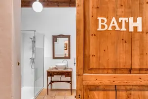 Casa di campagna con Wi-Fi, piscina, terrazza e aria condizionata; parcheggio disponibile - Image 2