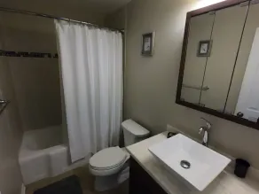 Clean, cozy, updated home walking distance from beach, bike path, and downtown - Image 3