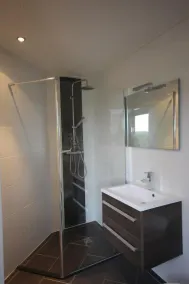 Casa em Port Greve, com um belo jardim e muita privacidade - Image 5