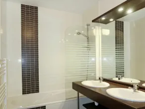 Bellissimo appartamento per 6 persone con WIFI, piscina, TV, terrazza e animali ammessi - Image 4