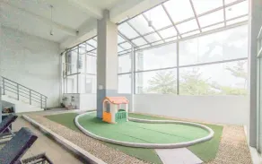 Appropriate Studio Apartment at Easton Park Residence Jatinangor near IPDN By Travelio - Image 4