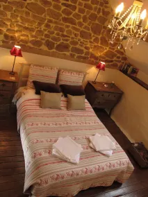 Four à pain converti à une chambre - Parfait pour deux, lisez nos avis clients! - Image 3