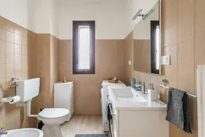 Second floor apartment in Udine - Image 3