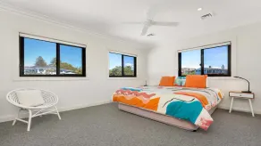 FRONT DE LA PLAGE AVEC PISCINE, VUE MER, WIFI ET FOXTEL - Image 5