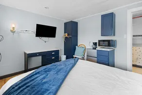 Workforce Suites - Image 5