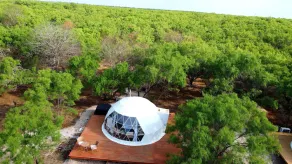 🏕Quiet  Country Stay 40 Min. To San Antonio TX Hot Tub, Peddle Boat, Kayaks - Image 4