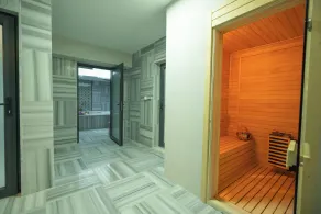 Velmore Hotel & Spa - Image 5