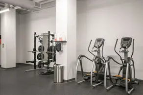 Bright Edgewater 2BR w/ Gym & Lounge, nr Red Line, by Blueground - Image 5