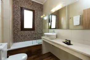 Villa in Arkadi with Private Pool & Sea Nearby - Image 3