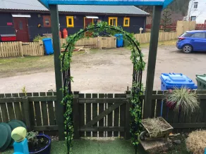 The Summerhouse Cabin - Sleeps 2 - Breakfast Provided - Image 3