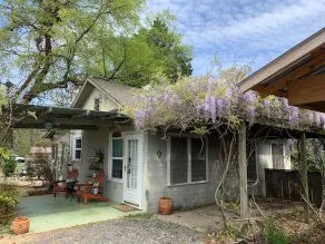 Cozy Peggy’s Cottage - Image 5