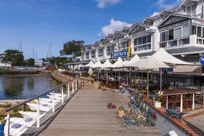 Simon's Town Quayside Hotel - Image 3