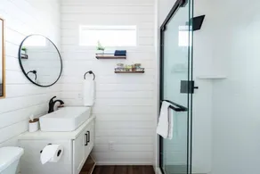 The Stardust Stunning Container Home - Image 4