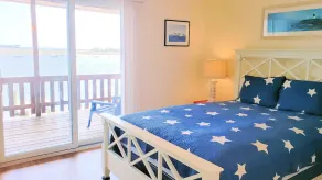 Tern Inn - Water Front - Townhouse, deep water dock. LINENS AND TOWELS, - Image 5