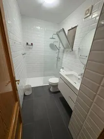 Luksus afsendt spansk villa rummelig med privat pool i Vinuela-søen - Image 3