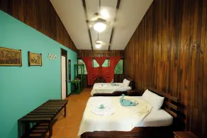 Turtle Beach Lodge - Image 4